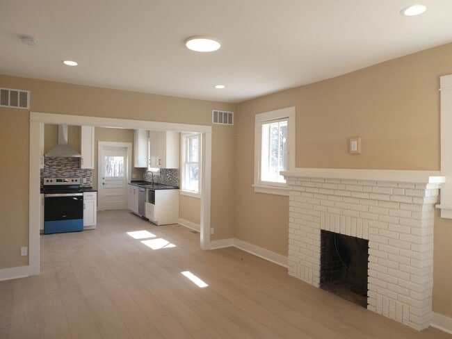 518 High St in Columbia, MO - Building Photo - Building Photo