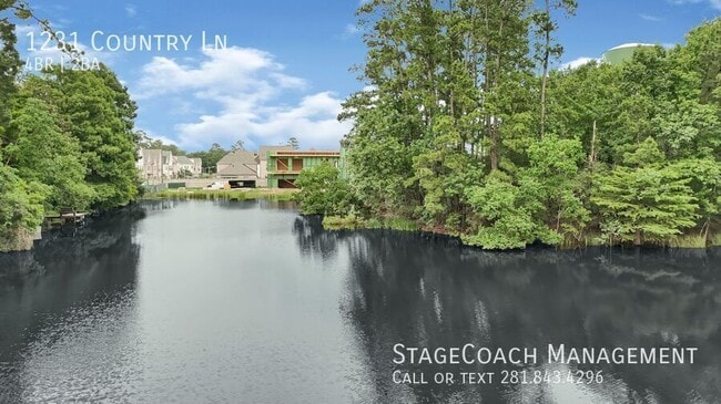 property at 1231 Country Ln
