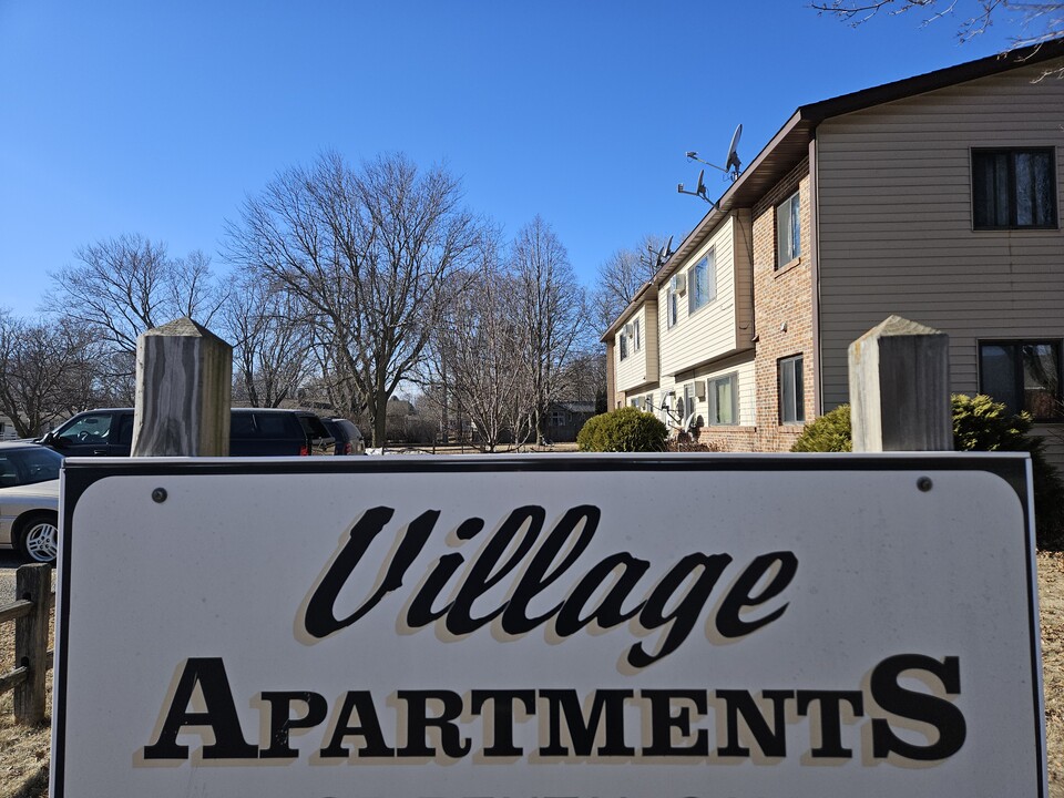 Village Apartments in Sherburn, MN - Building Photo