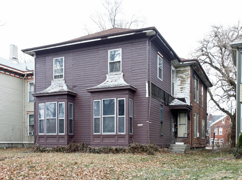 1232 W Washington Blvd in Fort Wayne, IN - Foto de edificio
