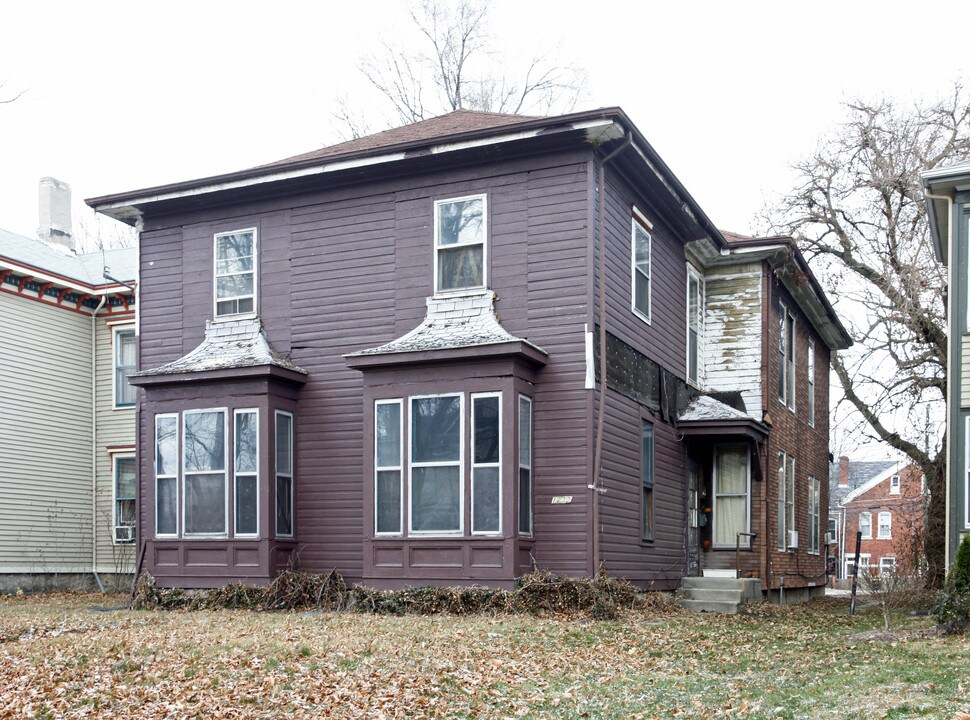 1232 W Washington Blvd in Fort Wayne, IN - Building Photo