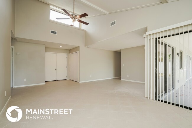 4028 SE 2nd Ave in Cape Coral, FL - Building Photo - Building Photo