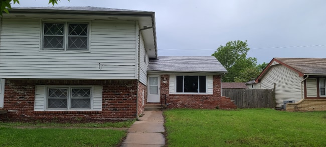 property at 4007 N Westlawn St