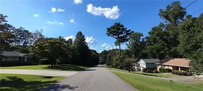 4531 S Roberts Dr in Buford, GA - Building Photo - Building Photo