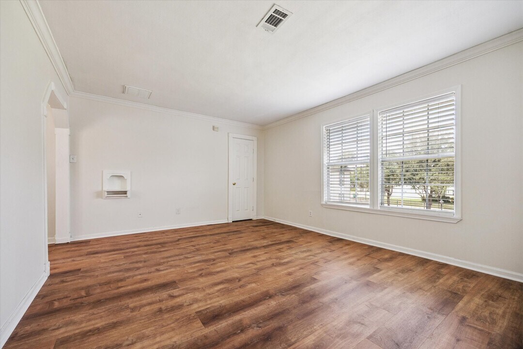 218 W 15th St in Houston, TX - Building Photo