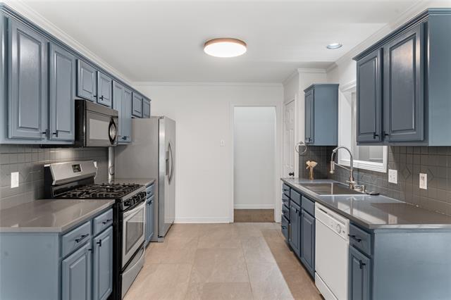 5817 Martel Ave in Dallas, TX - Building Photo - Building Photo