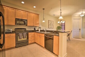 9159 Delano St in Naples, FL - Foto de edificio - Building Photo