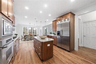 125 River N Cir in Atlanta, GA - Building Photo - Building Photo