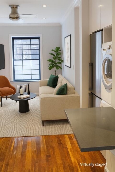 221 E 11th St in New York, NY - Foto de edificio