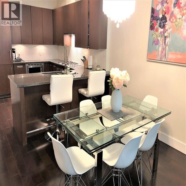 1059 Richards St in Vancouver, BC - Building Photo - Building Photo