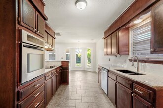 10918 E 29th St in Tulsa, OK - Building Photo - Building Photo