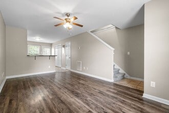 769 Cherrybark Ln in Clarksville, TN - Building Photo - Building Photo