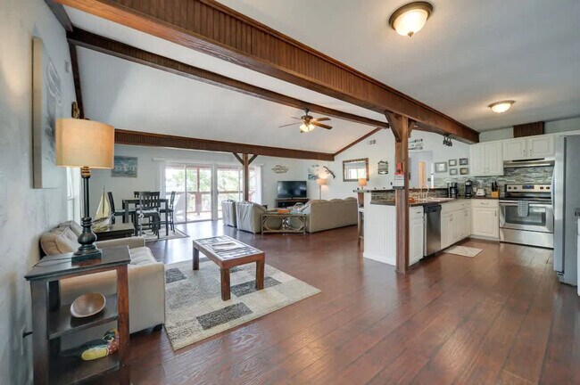 1288 Canyon Springs Dr in Canyon Lake, TX - Building Photo - Building Photo