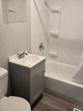 75 W Newlon Pl in Mansfield, OH - Building Photo - Building Photo