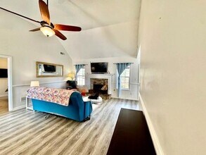 221 MacKenzie Ct in Canton, GA - Building Photo - Building Photo