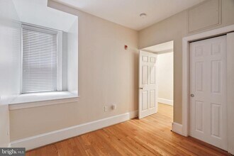 1955 Locust St in Philadelphia, PA - Building Photo - Building Photo
