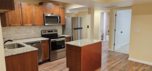 property at 20964 E Greenwood Pl