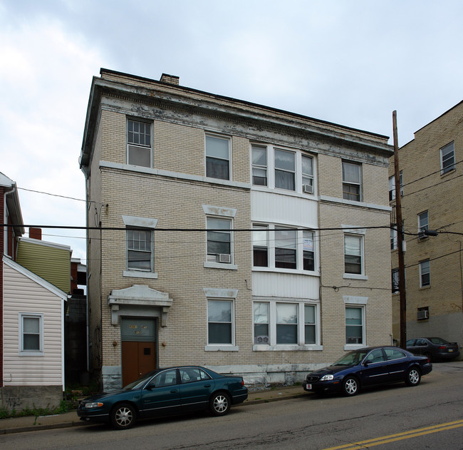 512 S Millvale Ave in Pittsburgh, PA - Foto de edificio - Building Photo