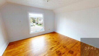 129 S Hosmer St in Lansing, MI - Building Photo