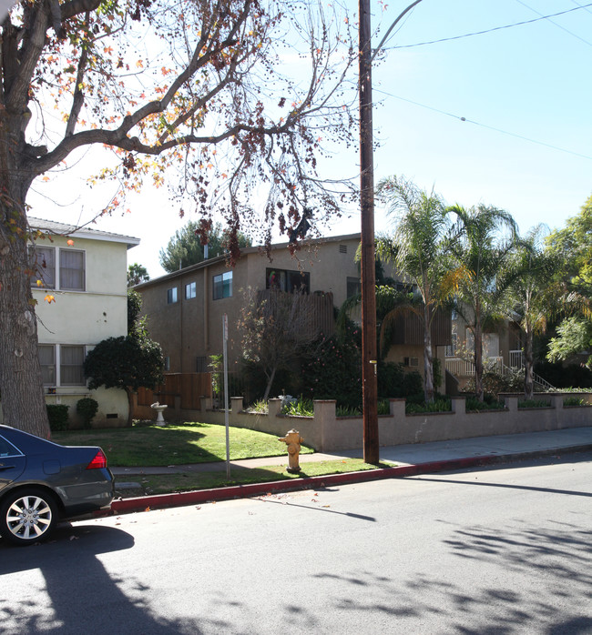 4430-4432 Finley Ave in Los Angeles, CA - Building Photo - Building Photo