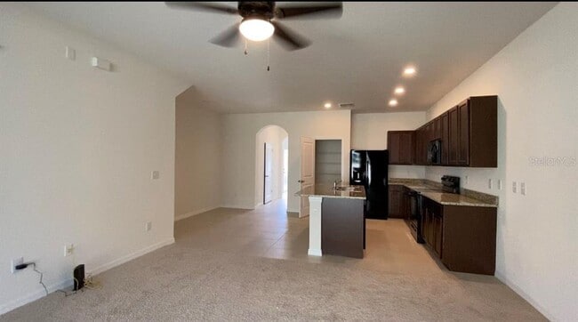32935 Kaloko Rd in Wesley Chapel, FL - Building Photo - Building Photo