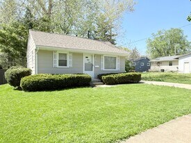 813 N Fell Ave in Normal, IL - Building Photo