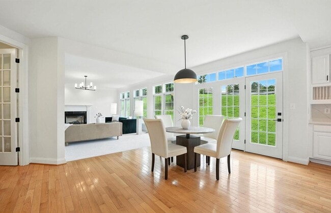 6634 Brawner St in McLean, VA - Foto de edificio - Building Photo