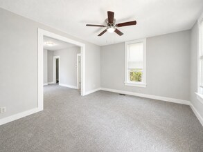 3005 E 19th Terrace in Kansas City, MO - Building Photo - Building Photo