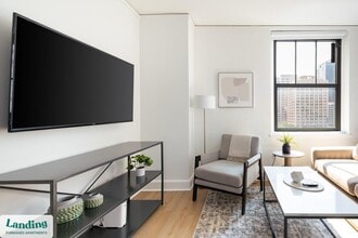 933 McGee St in Kansas City, MO - Building Photo - Building Photo