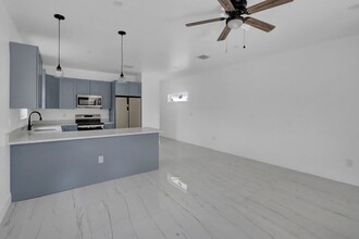 2915 Saginaw Ave in West Palm Beach, FL - Building Photo - Building Photo
