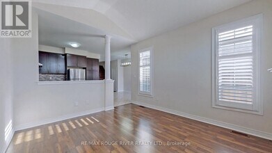 1022 Byron St N in Whitby, ON - Building Photo - Building Photo