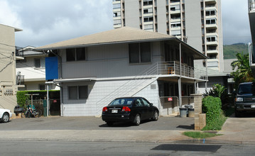 2112 Fern St in Honolulu, HI - Building Photo - Building Photo