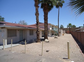 Desert Siesta in Phoenix, AZ - Building Photo - Building Photo