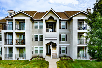 Saddlewood Apartments in Olathe, KS - Building Photo - Building Photo