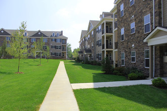 Birchwood Commons in Bethlehem, PA - Building Photo - Building Photo