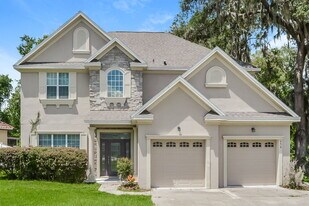 958 Belle Oak Dr in Leesburg, FL - Building Photo