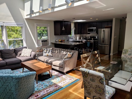 72 6th St, Unit 2 in Cambridge, MA - Building Photo - Building Photo
