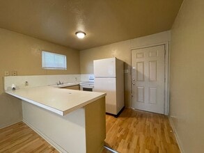 745 Rosedale Dr in Port Arthur, TX - Building Photo - Building Photo