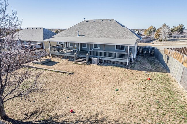 2407 Deer Trail in Junction City, KS - Building Photo - Building Photo