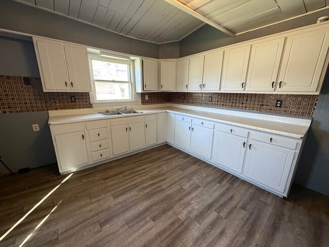 1410 Sherman St in Danville, IL - Building Photo - Building Photo