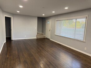 3565 Crooks Rd in Troy, MI - Building Photo - Building Photo