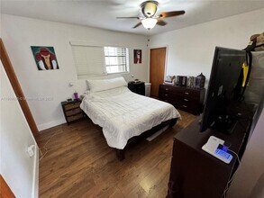 9955 SW 214th St in Cutler Bay, FL - Building Photo - Building Photo