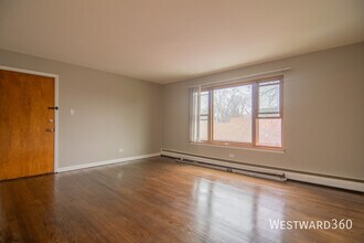 13027 Seeley Ave in Blue Island, IL - Building Photo - Building Photo