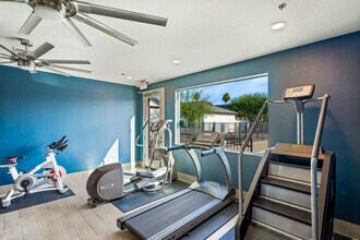 6606 W Paradise Ln in Glendale, AZ - Building Photo - Building Photo