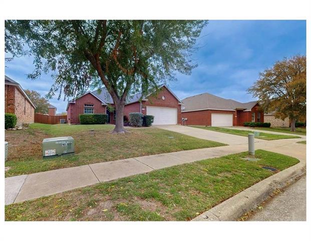 property at 3141 Paradise Valley Dr