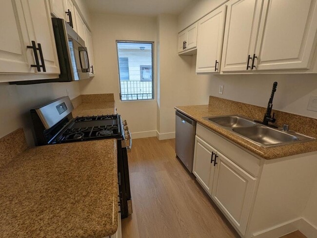 1318 Euclid St in Santa Monica, CA - Building Photo - Building Photo