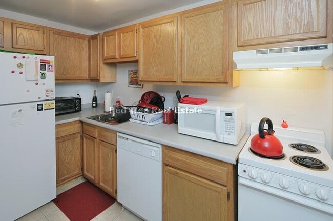 34 Gardner St in Boston, MA - Building Photo - Building Photo