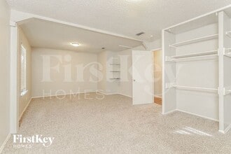 7123 Glen Creek in San Antonio, TX - Building Photo - Building Photo