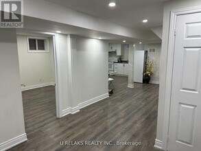 640 Farwell Crescent in Mississauga, ON - Building Photo - Building Photo