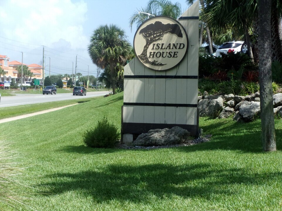 5650-5A1A A1A S in St. Augustine, FL - Building Photo